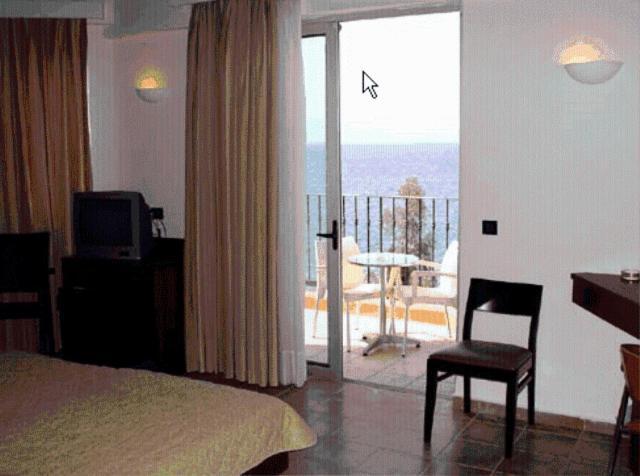 Thalassa Hotel Lutrá Edipszú Kültér fotó