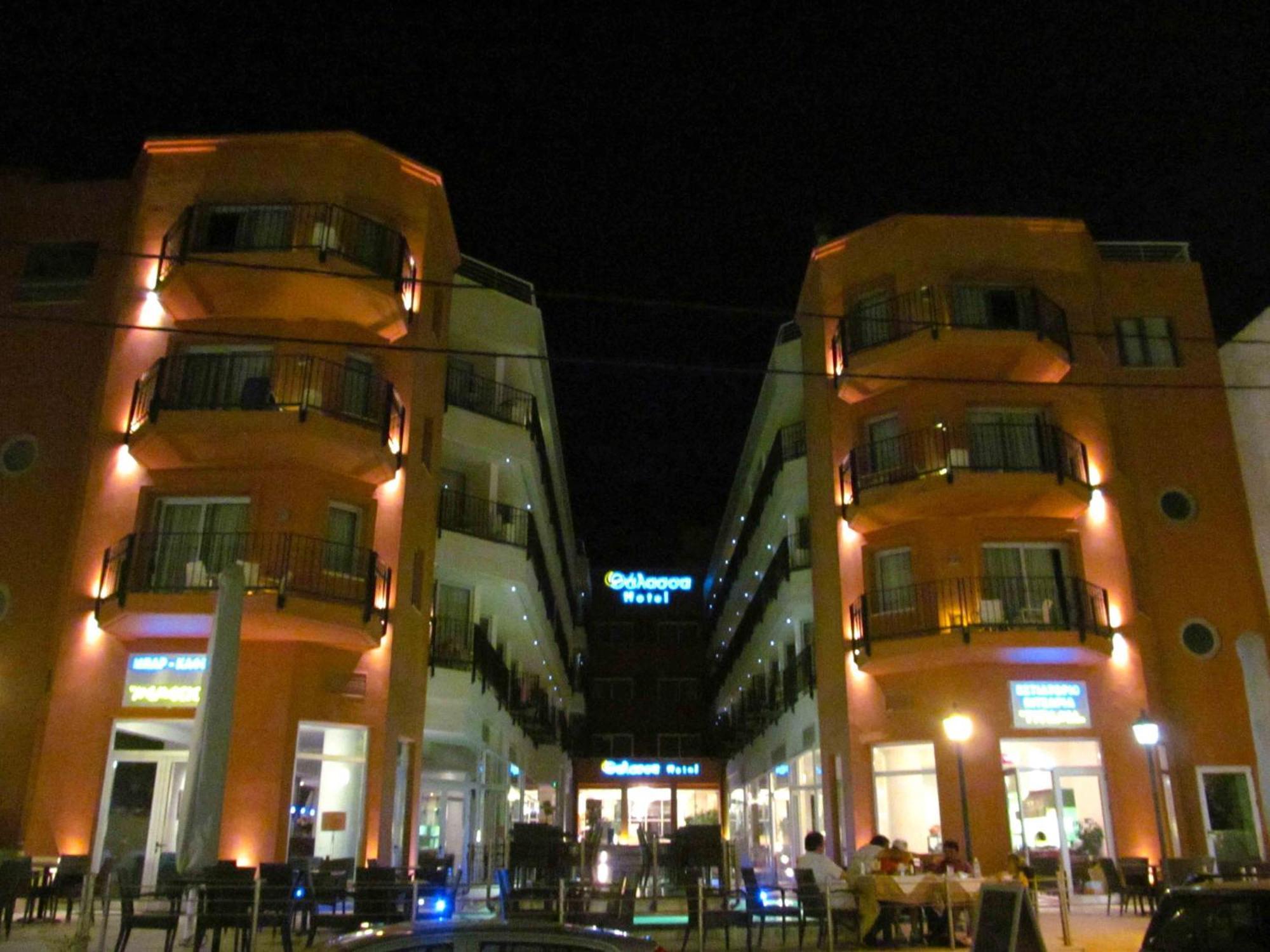 Thalassa Hotel Lutrá Edipszú Kültér fotó