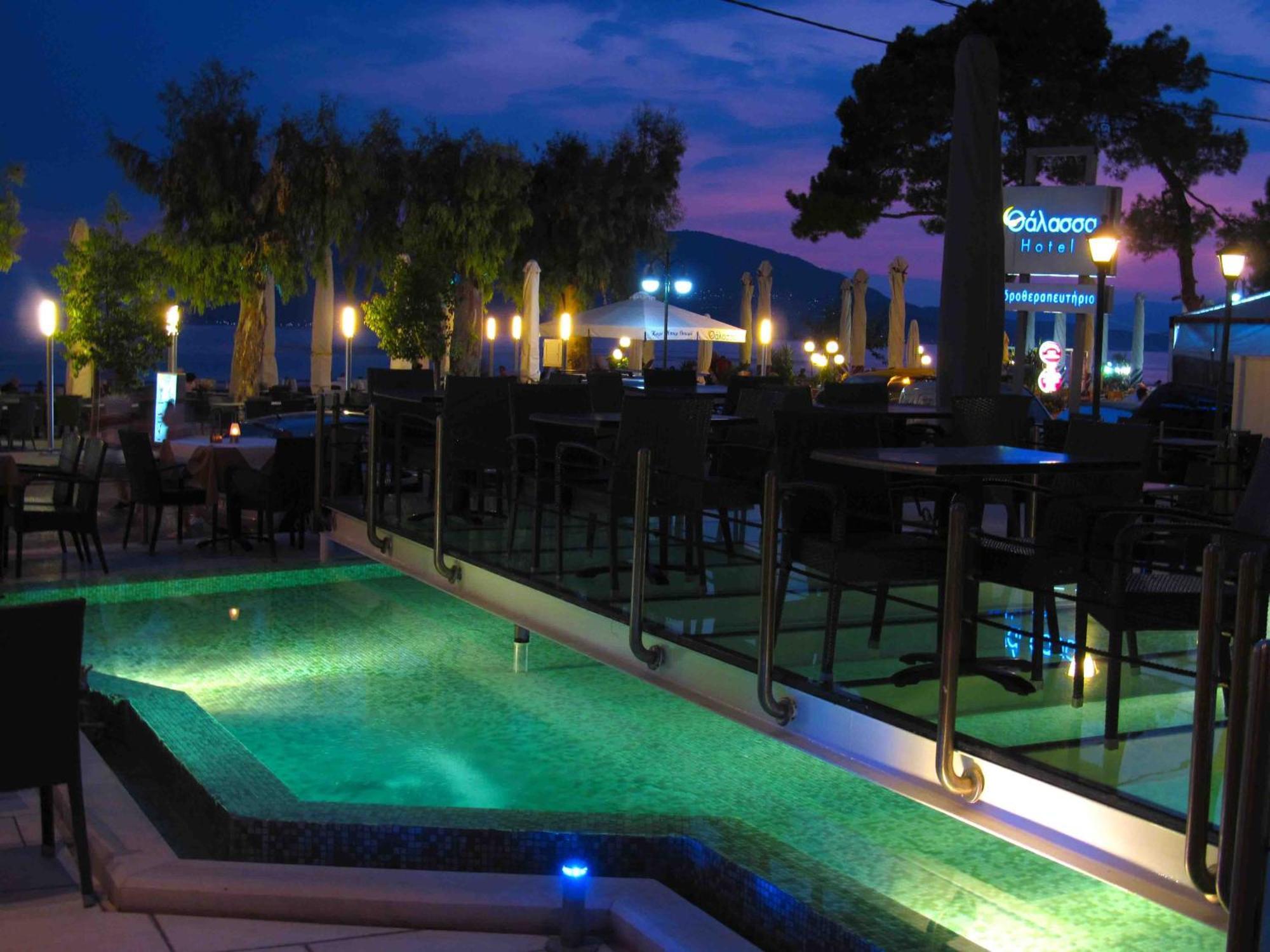 Thalassa Hotel Lutrá Edipszú Kültér fotó