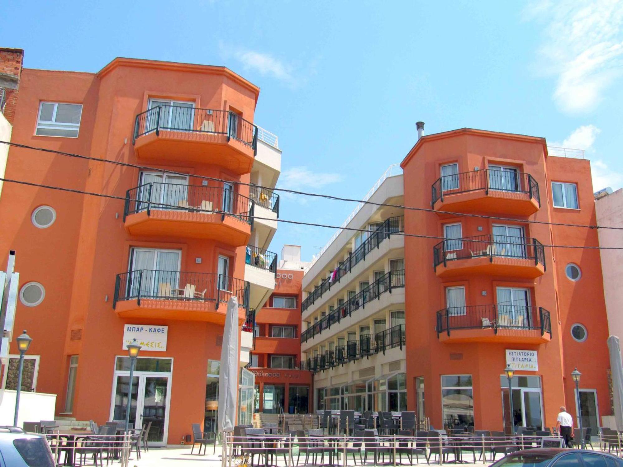 Thalassa Hotel Lutrá Edipszú Kültér fotó